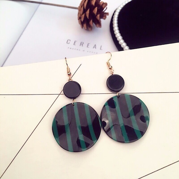 'Week of Fashion' Striped Green Circle Earrings - Picture 1 of 4